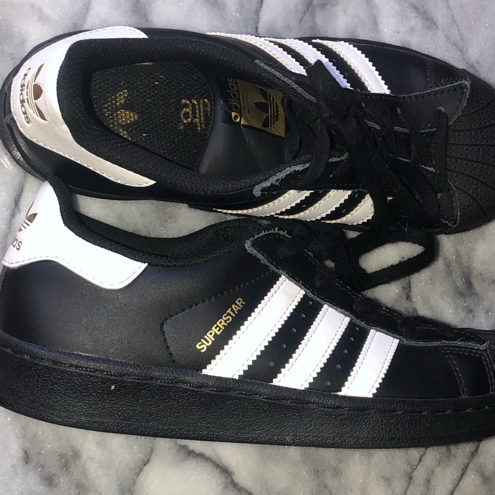 Adidas super stars! Size 6